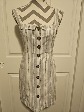 Forever 21 ✨️White & Navy Striped Button-Front Mini Dress